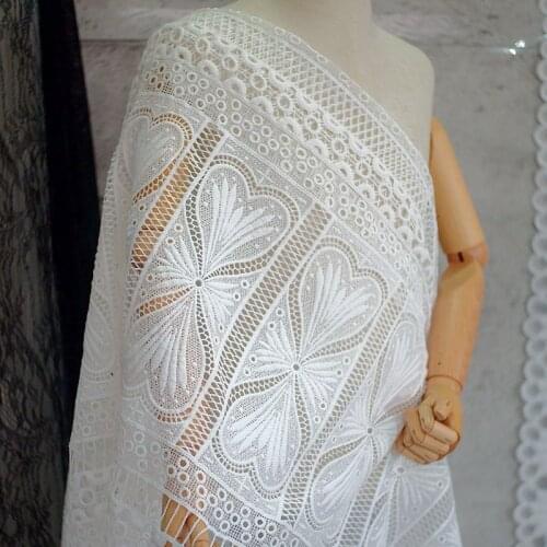 Hollow water-soluble embroidery lace fabric clothing dress clothing fabric tablecloth background cloth