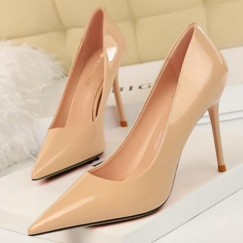 2021 Elegant Women 9.5cm Fetish High Heels Stripper Pumps Office Lady Beige Nude Stiletto Heels Wedding Scarpin Shoes Plus Size