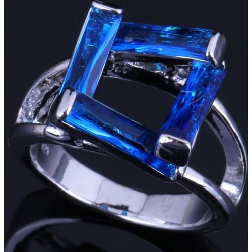 Enchanting Rectangle Blue Cubic Zirconia Silver Plated Ring V0615