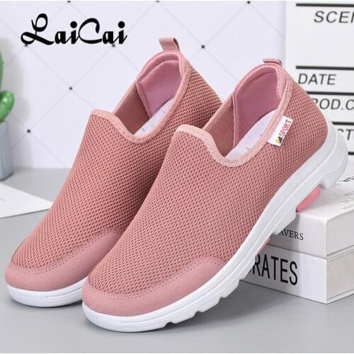 Womens Shoes 2021 New Fashionable Running Ladies Shoes Walking Breathable Mom Shoes Soft Bottom Sports Casual Shoes for Women