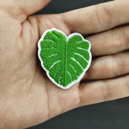 Green Leaf (Size:3.9x3.8cm) Iron on Embroidery Plant Leaf Patch Clothing Sew on Sticker Apparel Appliques 5pcs/lot