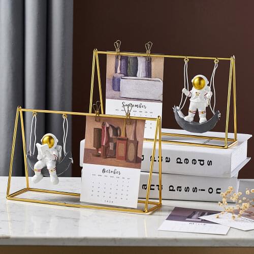Home Calendar Decoration Accessories Nordic Living Room Astronaut Statue Office Desktop Decoration Childrens Birthday Gift