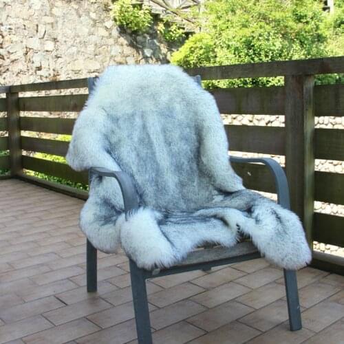 High quality thick Luxury Plush Faux Fur Carpets For Living Room fox-like wolf-like fur Sofa Bedroom Floor Area Rug