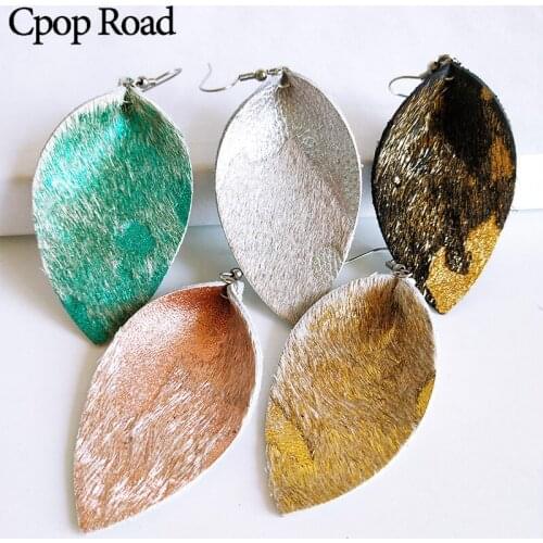 Cpop 6 Patterns Genuine Leather Earring Leaf Shape Pendant Plush Feather Earring Fashion Jewelry Women Accessories Hot Sale Gift