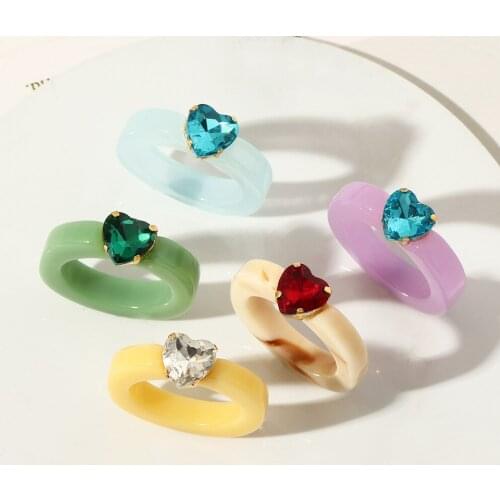 Resin Rings Colorful Transparent Heart Rhinestone Acrylic Rings for Women Korean Aesthetic Summer Trendy Jewelry