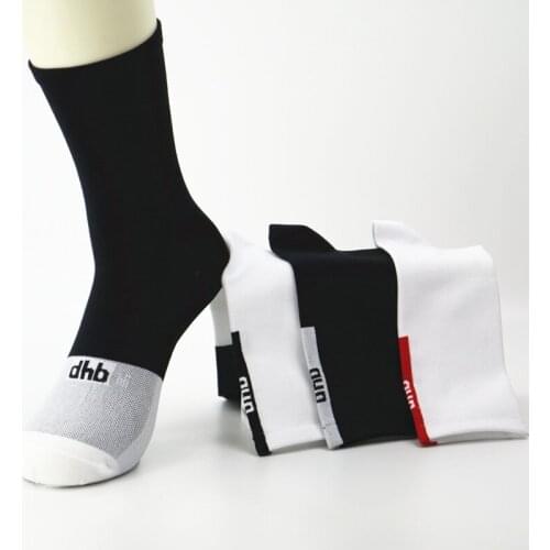 Unisex Breathable Quick Drying Nylon Bicycle Riding Cycling Socks Sports Basketball Tennis Camping Climbing Socks Men