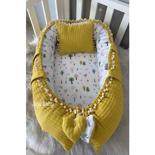 Jaju Baby Special Handmade Mustard Knit Fabric and Muslin Fabric Pompon Babynest