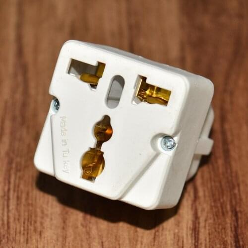 PnpnElectric Ayka Universal Type Adapter 1P + N + GND 16A Plastic IP44 Portable Usage 220 VAC Electric plug