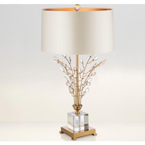 Modern Minimalist Creative Art Table Lamp American Light Luxury Crystal Bedroom Bedside Lamp High-end Hotel Living Model Room