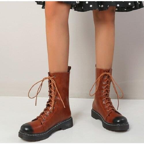 IPPEUM Bottine Femme Women Motorcycle Boots Shoes Buckle Flat Platform Mid Calf Boots Round Toe Lace Up Female Boots Black Brown