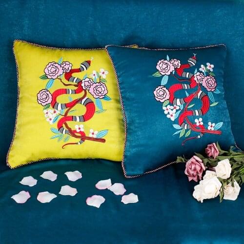 40 * 40cm Cushion Cover Decorative Pillow Case Vintage Velvet Animal Collection snake Embroidery Sofa Chair Bedding