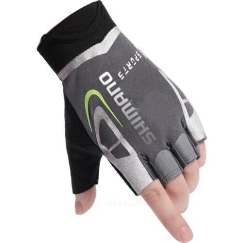 Shimanos New Fishing Clothes Ice Silk Half-Finger Shade Breathable Sports Fishing Gloves Men Summer Thin Outdoor Riding Non-Slip