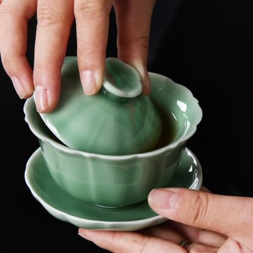 Gaiwan 5oz Kung Fu Teacup and Saucer Set Porcelain 150ml Chinese Cup for Tea Beautiful Shape Ceramic Mug Celadons Drinkware