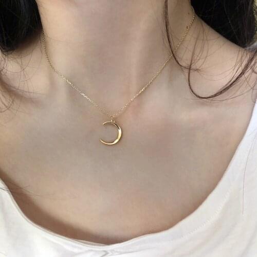 New 2021 Fashion Sweet Moon Plated Jewelry Temperament Crescent Clavicle Chain Pendant Necklaces For Women