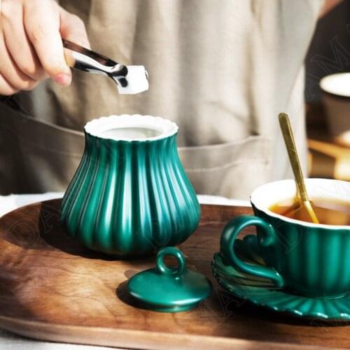 Creative Ceramic Storage Jar with Lid Overglaze Afternoon Tea Coffee Cup Set Living Room Desktop Candy Organizer Home Decoration