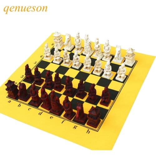 Antique Chess Set Leather Chessboard Exquisite Resin Simulation Chess Pieces Character modeling table board games Chess qenueson