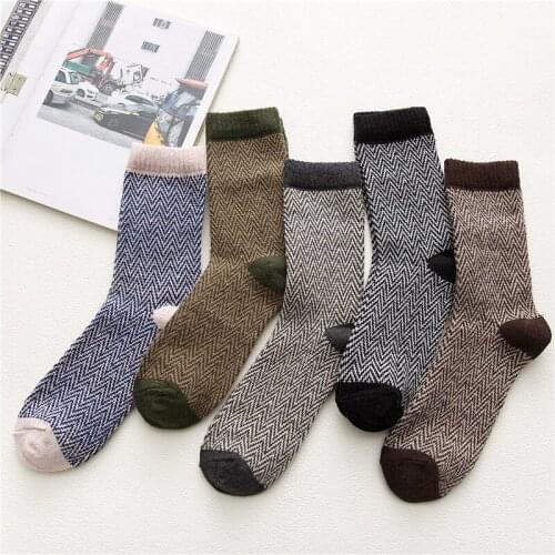 5pair Casual Man Soft Thick Warm Socks New Winter Men Socks Retro Style Breathable Christmas Socks Gift