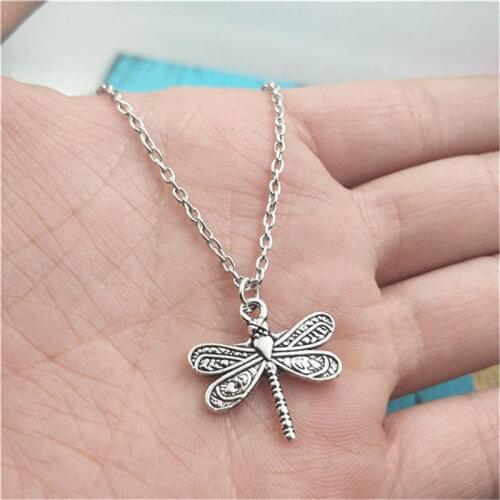 Dragonfly Charm Creative Chain Necklace Women Pendants Fashion Jewelry Accessory ,Friend Gifts Necklace Women