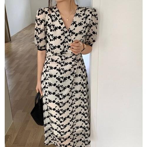 2021 Summer V-Neck Floral Dress Korean Version Loose French First Love Mori Emperament Goddess Coffee Break Puff Sleeve Vestidos