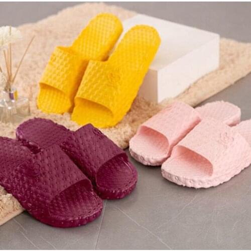 2021New Ladies Stepping Shit Slippers Home Comfortable Bathroom Non-Slip Summer Slideshow Leisure Fashion Beach Womens Sandals