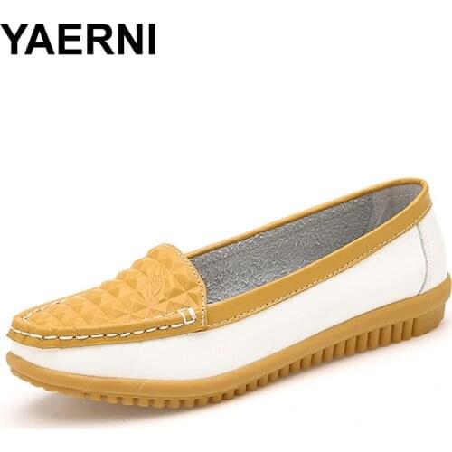 YAERNI patchwork genuine leather women boat shoes fashion slip on flat with mother shoes top quality loafers women flats shoes