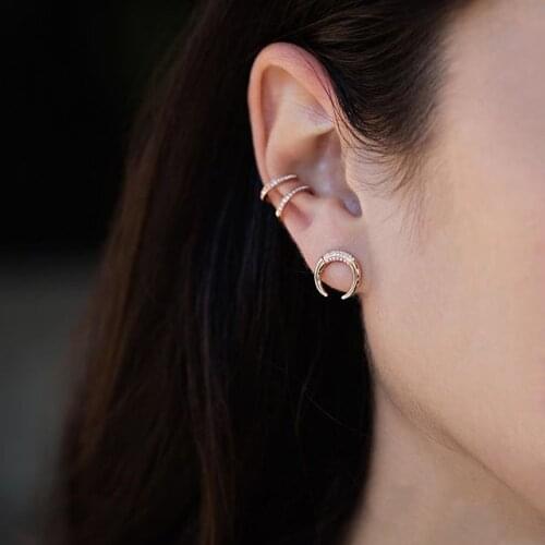 2021 High Quality 925 Sterling Silver Cute Mini Crescent Tiny Half Moon Shape Stud Earrings Lovely Girls Women Fashion Jewelry