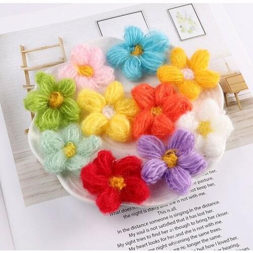 1Pcs Handmade Elegant Mohair Plush Fluffy Thread Flower Brooch Colorful Flower Bag Clothes Pendant Accessory Pin DIY Decoration