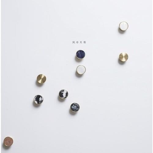 2.2cm Ins Original Nordic Natural Stone Shell Light Luxury Brass Gold Creative Decoration Message Magnet Refrigerator Paste