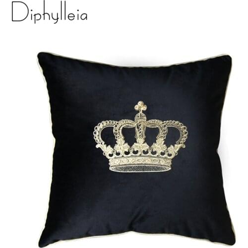 Diphylleia Modern Style Sofa Throw Pillow Cover Calma Gold Crown Embroidery Living Room Bedroom Bay Window Cushion Cover 45x45cm