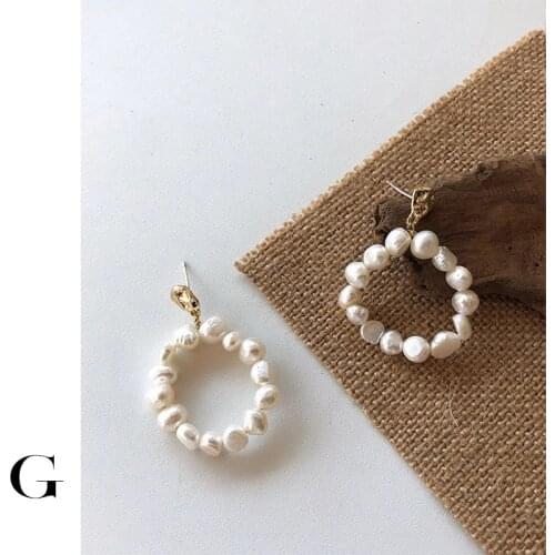 GHIDBK Dainty Flower Freshwater Pearl Charm Stud Earrings Hammered Irregular Pearls Pendant Earring Studs Bride Wedding Jewelry