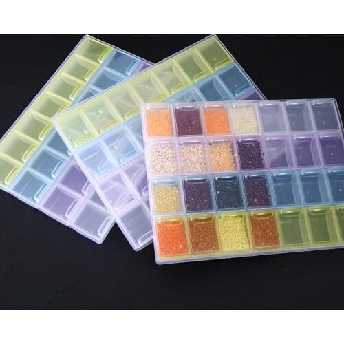 28 Slots Diamond Painting kits Plastic Storage Box Nail Art Rhinestone Tools Storage Box Embroidery Accessories Case