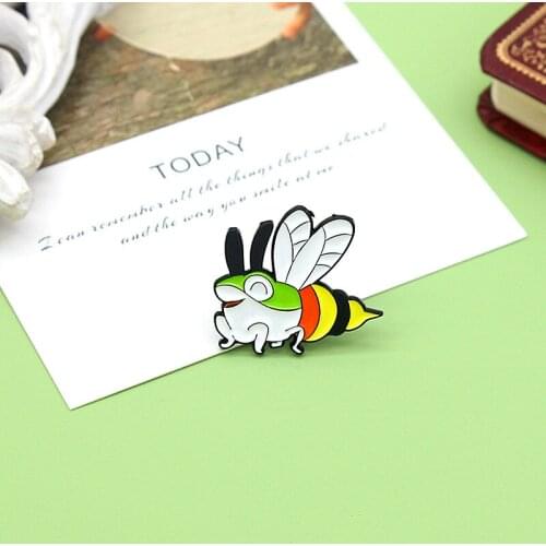 Creative Cartoon Frog Bee Fit Insect Animal Drip Brooch Ins Trend Fashion Backpack Shirt Badge All-match Clothing Accessories