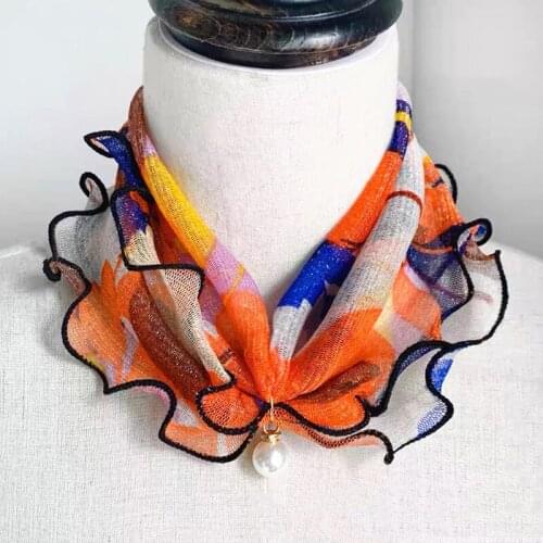 2021 New Pearl Pendant Scarf Necklace Vintage Leopard Pattern Dot Printing Scarf Trendy Crimping Elastic Women All-Match Scarves