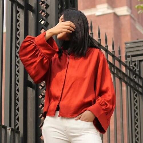 Women Shirt Nordic Niche New Retro Pleated Wide-sleeved Rust Red Loose Collar Shirt Women Shirts Cali Cow Shirt Stand-up Shirt