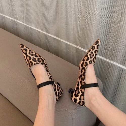 Fashion Women Pumps Pointed Toe Front Strap White/Brown Thin Low Heels Party Pumps Spring/Autumn Sexy Pumps Single Shoes Woman