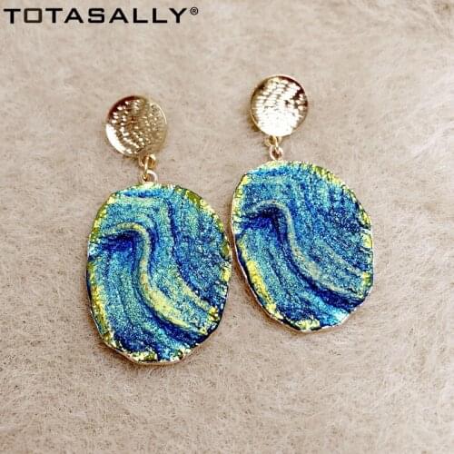 TOTASALLY Fashion Resin Artistic Charm Sea Pendant Earrings for women party show Dropship dangle Earrings