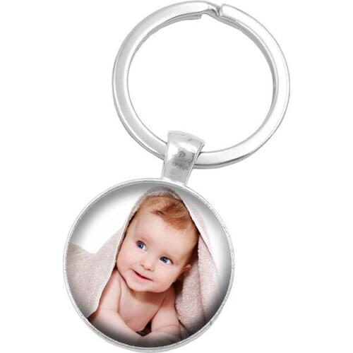 New 2018 Custom Photo Key Chain Ring Photo of Your Baby Child Mom Dad Grandparent Pendant Metal Keychain