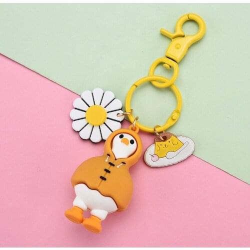 Fashion Cloak Duck Keychain Kawaii 3D Soft Resin Key Chain Jewelry Animal Yellow Ducks Cartoon Daisy Keyring Korean Porte Clef