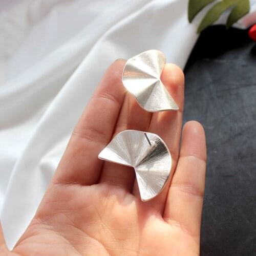 SRCOI Punk Fold Metal Fan Metal Geometric Earrings Simple Temperament Female Statement Jewelry Brincos Female Earrings New