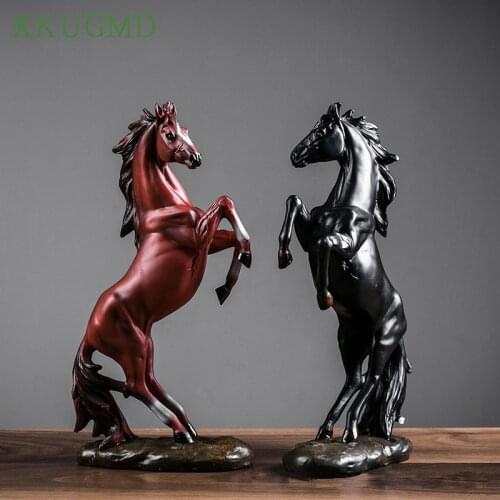 European Resin Horse Ornaments Living Room Office Decoration Sculpture Crafts Home Decor Accessories