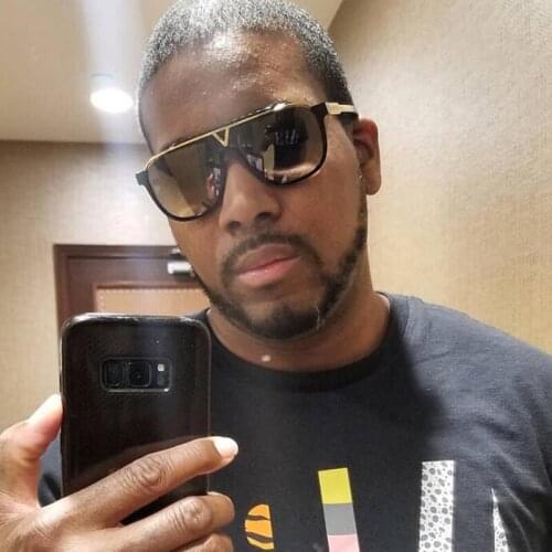 Classic Vintage Square Mens Sunglasses Brand Designer Women Shade Male Black Pilot Drivers Glasses V Letter Decorative Eyewear