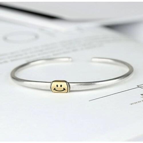 The New Smiley Face Bracelet Female Opening Korean Fashion Simple Personality Student Net Celebrity Girlfriend Wild