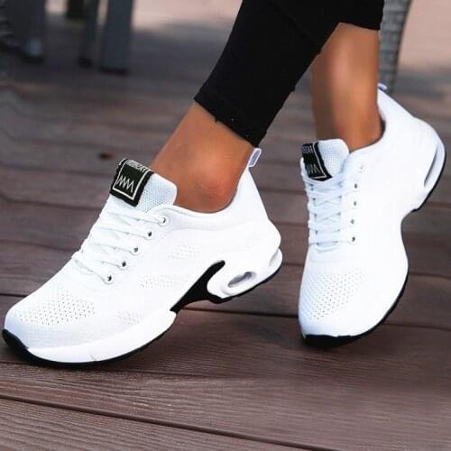 Women Lightweight Sneakers Air Cushion Ladies Trainers Basket Tenis Casual White Platform Flat Sneakers Breathable Mesh Comfort