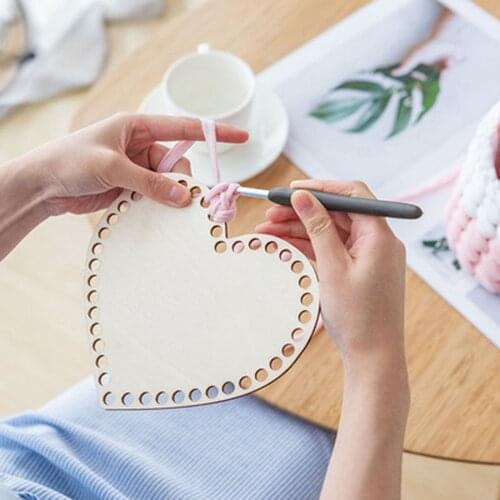 3 pcs Natural Wooden Basket Bottom,Heart Shape Blank Crochet Basket Wood Base for DIY Weaving Supplies Craft Making Tools