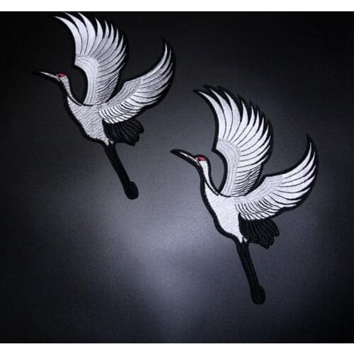 Fine Red-crowned Crane Patches Iron On Embroidered Birds Appliques 3D Clothes Bags Shoes Badges Clothing Decor