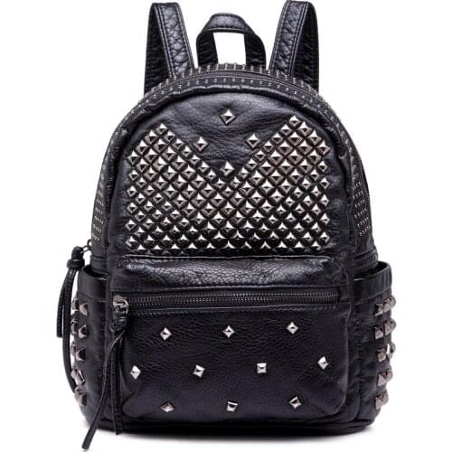 2021 Fashion Brand PU Leather Women Backpack Rivet Design High Quality Soft PU Girl Backpack School Bag Casual Daily Backpack