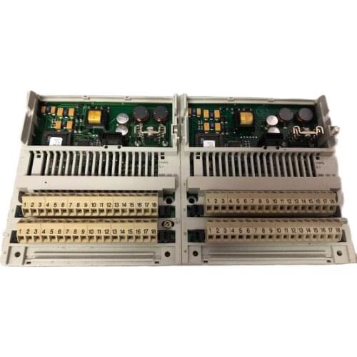 Schneider Electric TSX Momentum 170AMM09000 Used In Good Condition