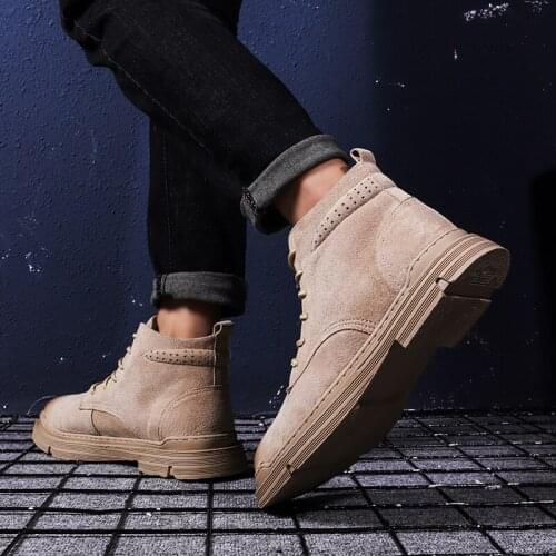 Boots male hot 2020 men casual shoe sneaker Casual fashion sale sport causal flat Mens mens man shoes sneakers leisure leather