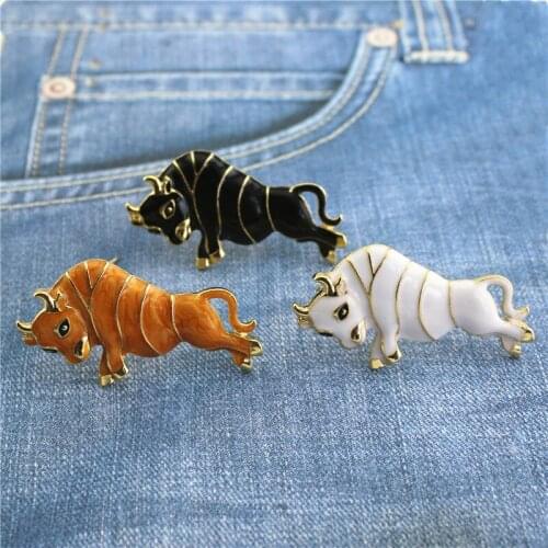 New Fashion Zodiac Bull Oil Brooch Alloy Enamel Animal Style Corsage Customized by Qingdao Factory
