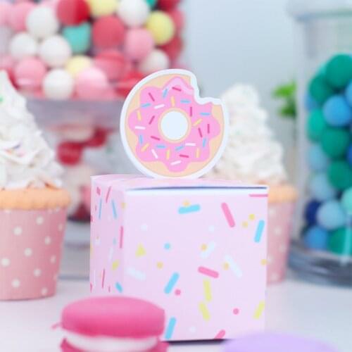Donut Themed Favor Boxes Gift Bags Candy Wrapping Dessert Party Birthday for Kids Decoration Grow Up Personalized Decor 5 Pcs